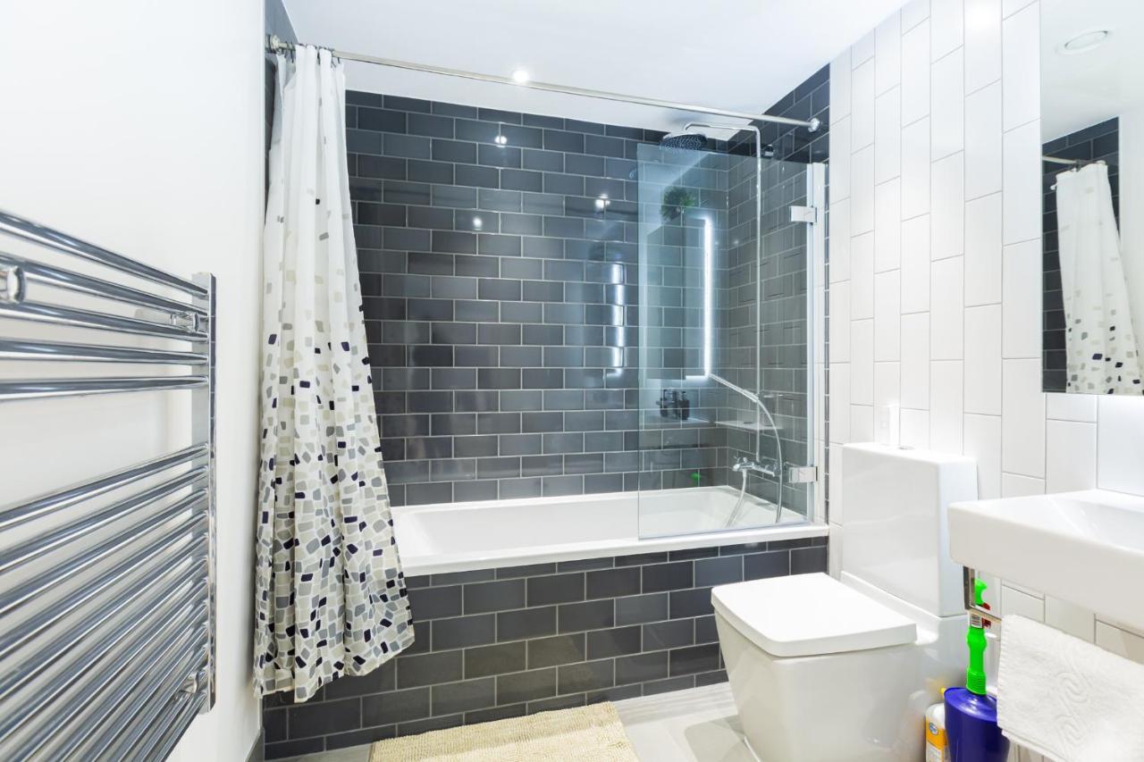 Austin David Apartments Royal Wharf London Eksteriør billede