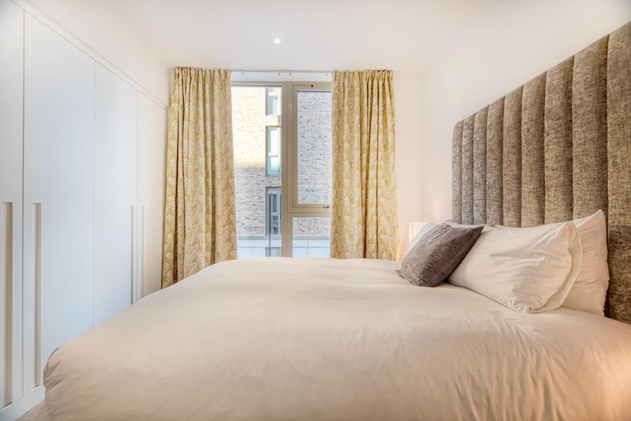Austin David Apartments Royal Wharf London Eksteriør billede