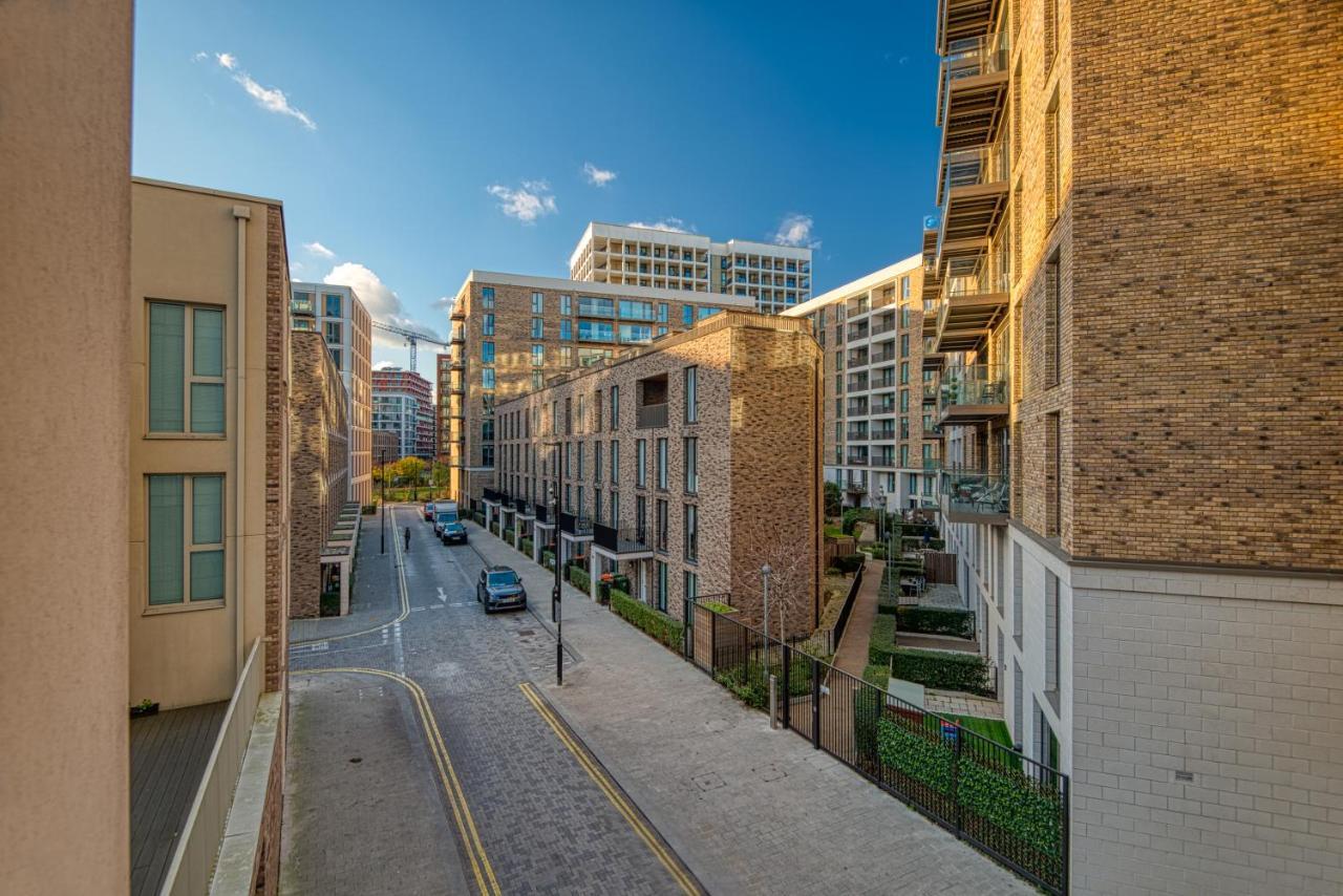 Austin David Apartments Royal Wharf London Eksteriør billede